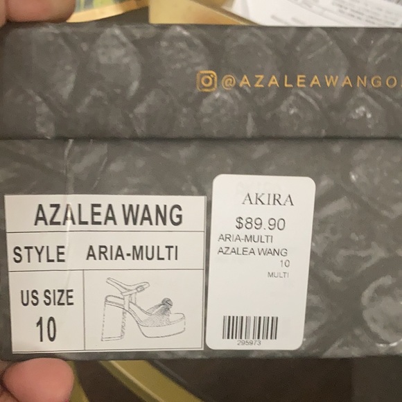 Heels - Picture 3 of 3